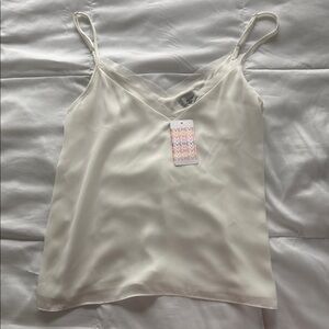 Evereve Women's White Tank